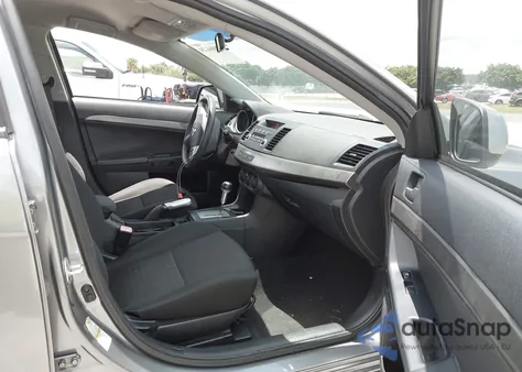 2013 Mitsubishi Lancer Es z USA, uszkodzony, nr VIN JA32U2FU5DU022110